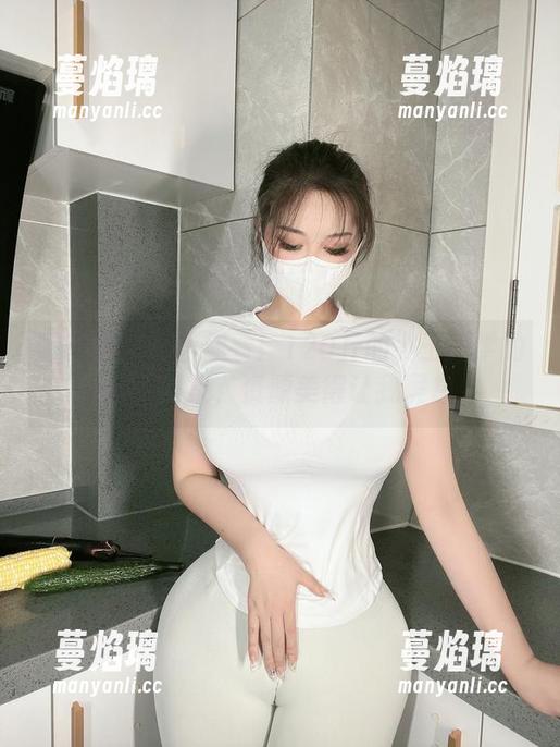 微密圈 - 不信你看！120斤的小王同学的美脚写真集，资源美得让我屏息！