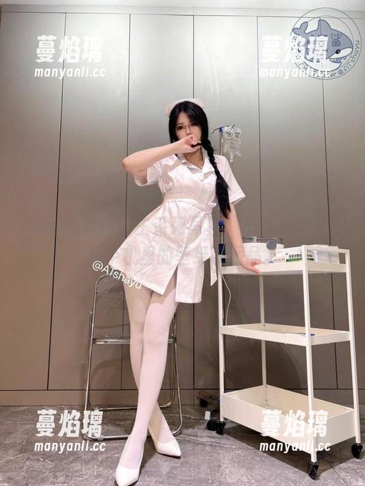 AT鲨的女高中生系列写真，不小心变成了我手机里的壁纸收藏品。