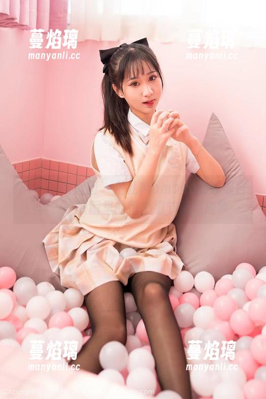Feilin嗲囡囡-芷儿Momoko Feilin嗲囡囡 - 芷儿Momoko的透明世界——原图里的每个细节都有故事