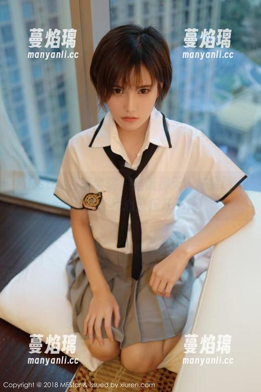 MFStar模范学院 - 圣诞那天，加朵babe的写真让我心里乐开了花！