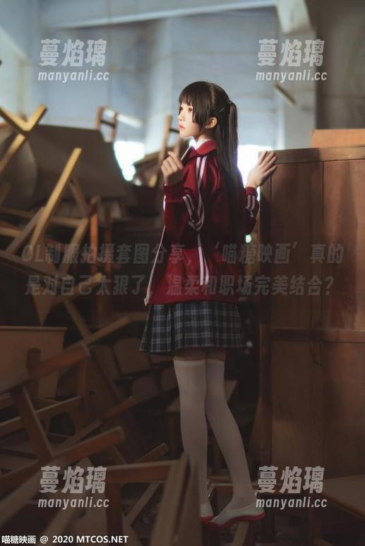 OL制服拍摄套图分享，‘喵糖映画’真的是对自己太狠了，温柔和职场完美结合？