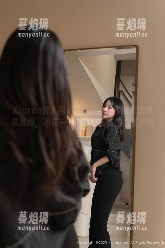 Xiuren秀人网 - 看！Elise谭晓彤的秘书瞬间，不花一分钱就能拥有的免费原图！