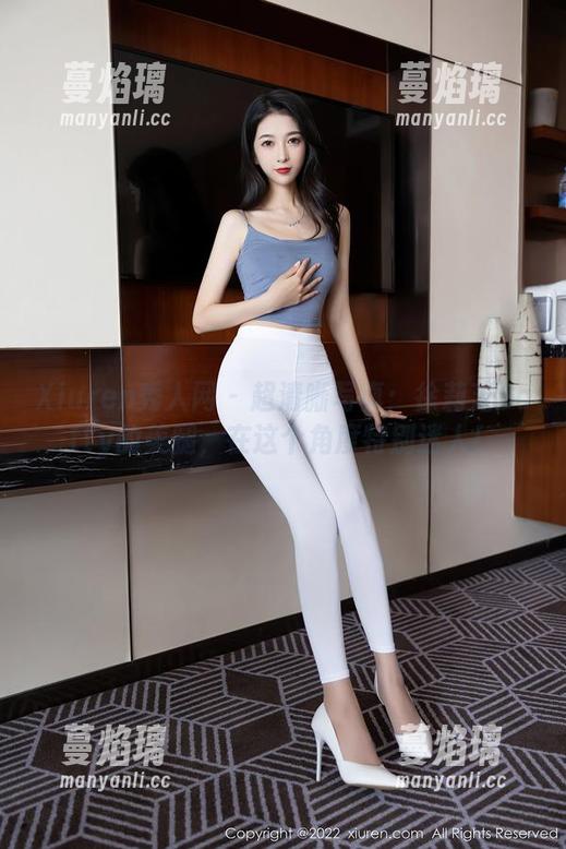 Xiuren秀人网 - 超清晰写真：徐莉芝Botty的美腿，在这个角度特别迷人！