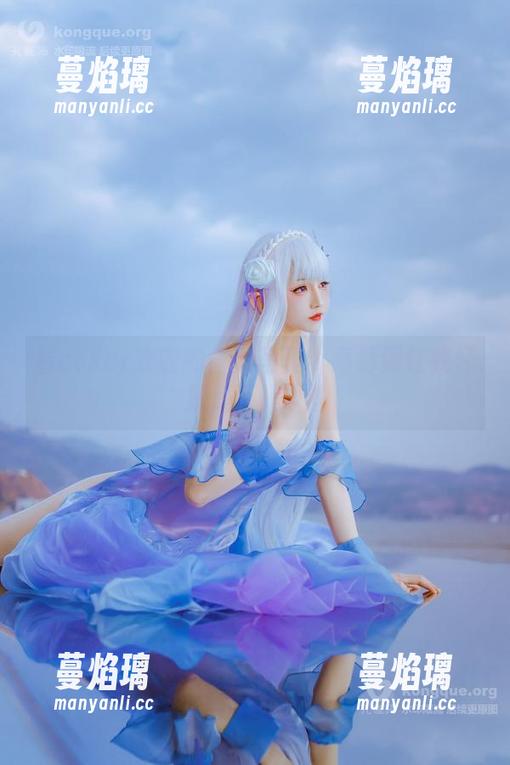 看coser衣衣的修女写真：高清到让我怀疑是不是P过