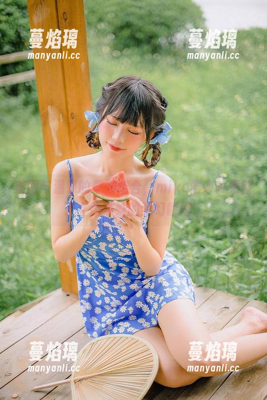 美图与温泉的奇妙结合，miko酱ww更新了吉他妹妹的梦幻瞬间！