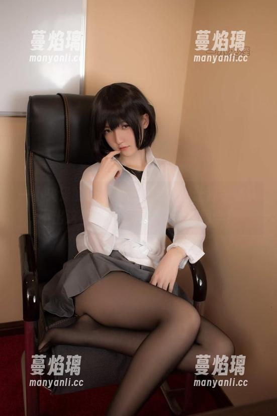一小央泽 一小央泽的校服图包,高清得让我差点认不出这位清新少女是我同班同学!