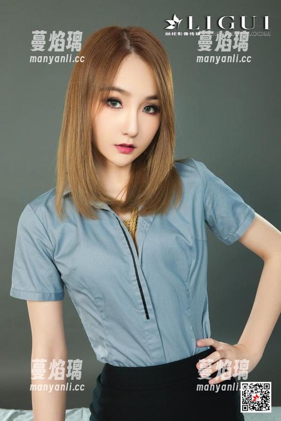 丽柜 - 安安校服，图包里的青春与福利，真是让我忍不住想多看几眼。
