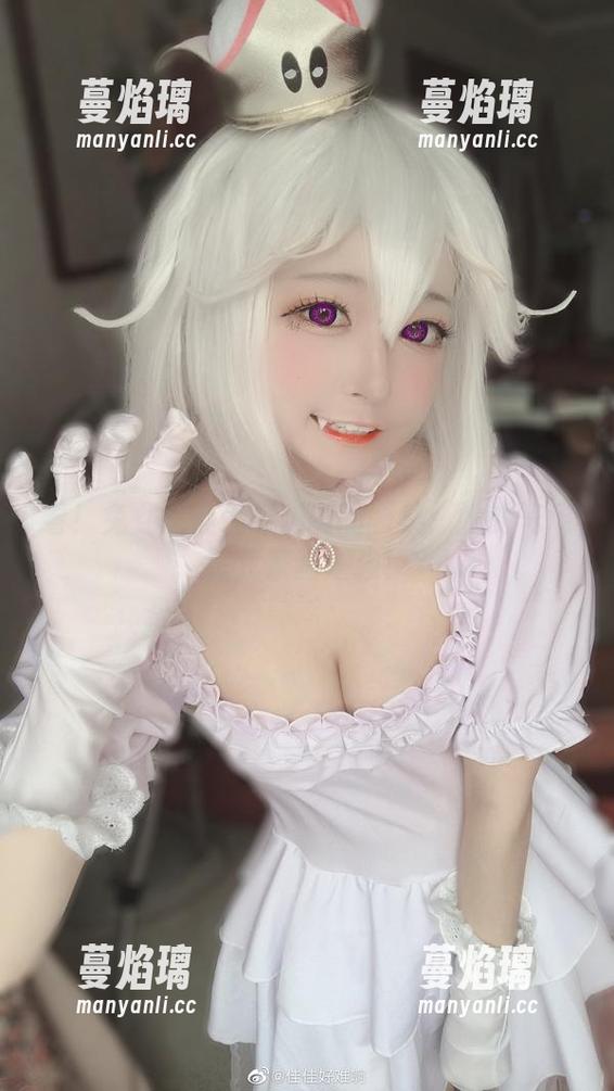 佳佳好难啊 看!兔女郎佳佳好难啊的图集:她的气场比我家狗还强!