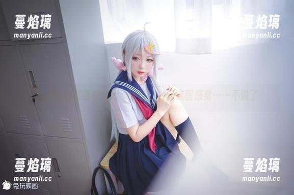 兔玩映画最新白丝和水手服，看到这图感觉……不说了