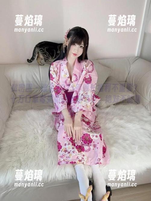 微密圈 - 谁说2023年舰长福利不重要？十万口草莓粥粥的定制写真，绝对不能错过！
