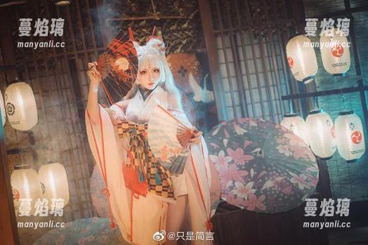 只是简言的私拍泳装，不想在这图片里自我反省…