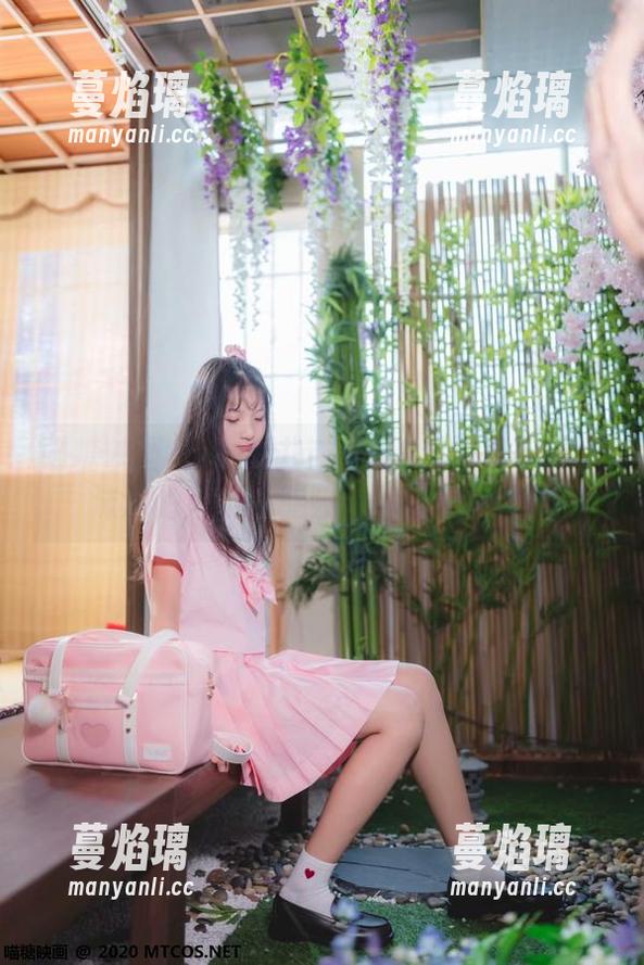 喵糖映画 - 你见过定制职业装写真吗？蠢沫沫的风格可能会让你颠覆认知！