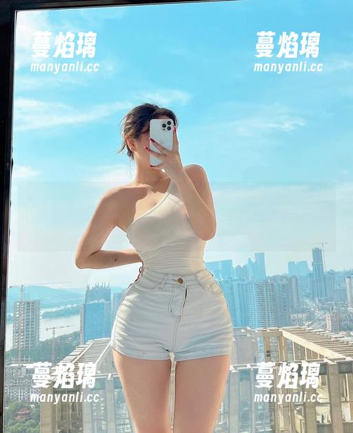 微密圈 - 女友安妮yoo图集，真是开在什么地方都有那种气质，资源一览无遗！