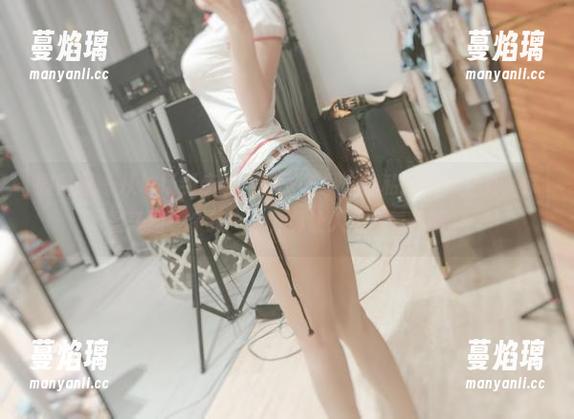 小玉吃果冻 微密圈 - 从球场到床边,小玉吃果冻的私拍足球宝贝,惊喜美图一个接一个,真让人想多看几眼。