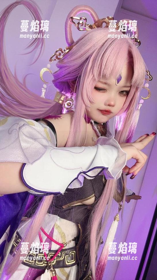 丝袜加持，小瑶幺幺的套图资源真是个宝藏