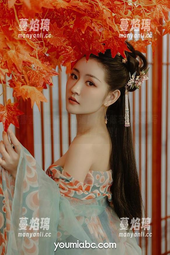尤蜜荟 - 看过才知道！H杯陈若初泳装写真，福利值得一赞！