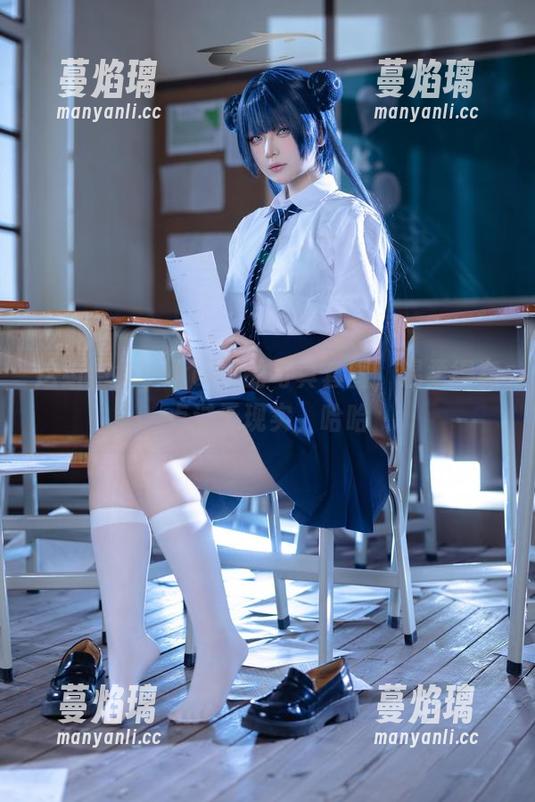 这组屿鱼yukako的写真套图，温柔得有点过于现实，哈哈