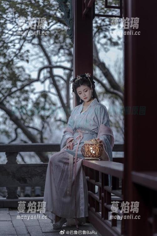 跟着巴鲁巴鲁BaRu去海边，福利和原图双重享受！