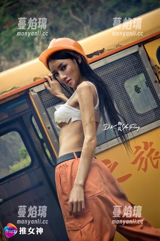 推女神 - 短裤与娜依灵儿——图集中那些不经意的优雅，竟让我心动。