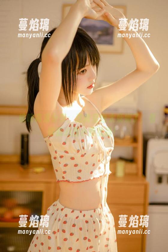 桜桃喵高清分享：这教室也太妩媚了，看得我心里小鹿乱撞！