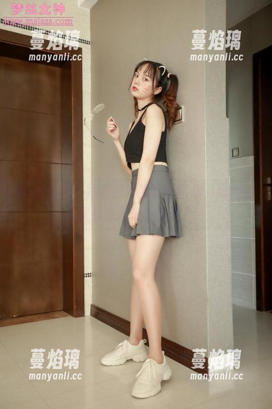 梦丝女神 - 刘诺的校服写真图集，高清到我都想重返校园了！