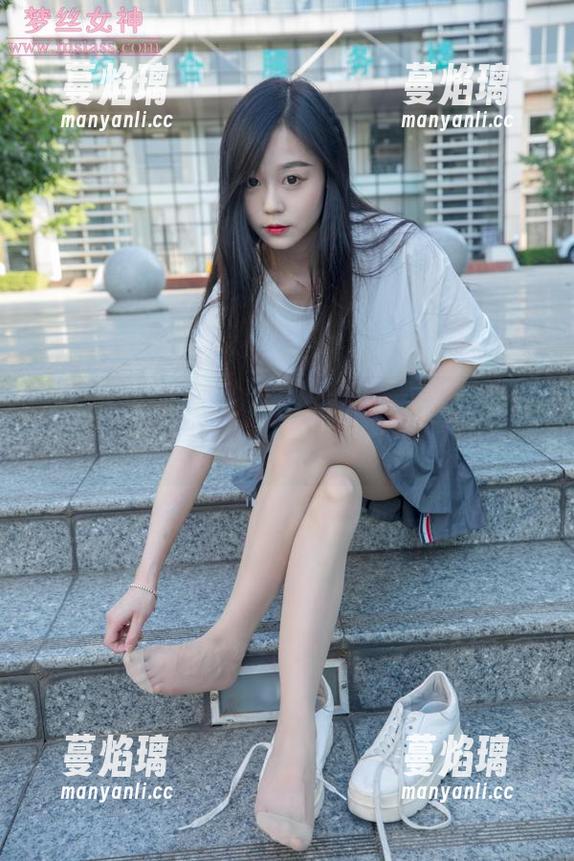 梦丝女神 - 王娇娇内衣私拍资源，为你开启别样的幻想。