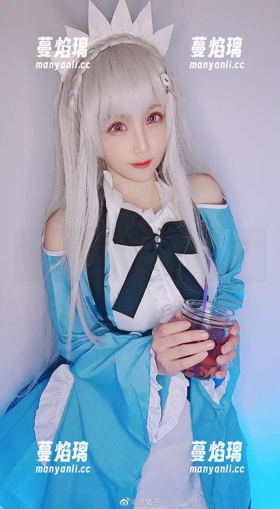女孩是汐兔子的私房世界，细节处竟有一丝颓废的美