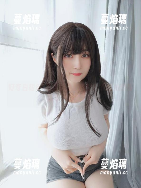 好奇白银81的妹妹是怎样的？下载她的写真集，别等了！