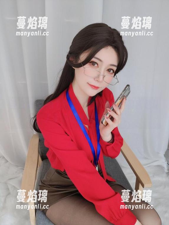 当白银81遇上瑜伽：这组写真，简直是让人手足无措的放松法！