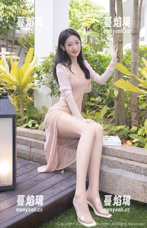 秀人网-南乔 秀人网 - 南乔蕾丝套图分享,妥妥的气质女神啊!不过,咋觉得每个角度都有点撩人呢?