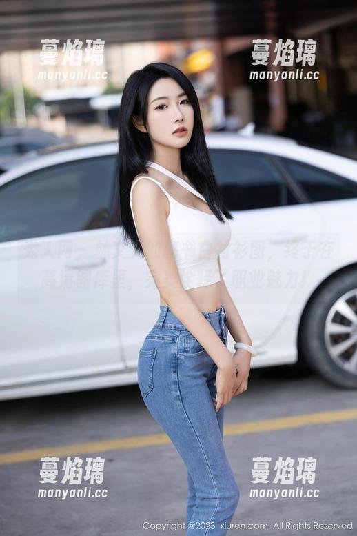 秀人网 - 林文文的秘书白衬衫图，终于在高清图库里，完美诠释了职业魅力！