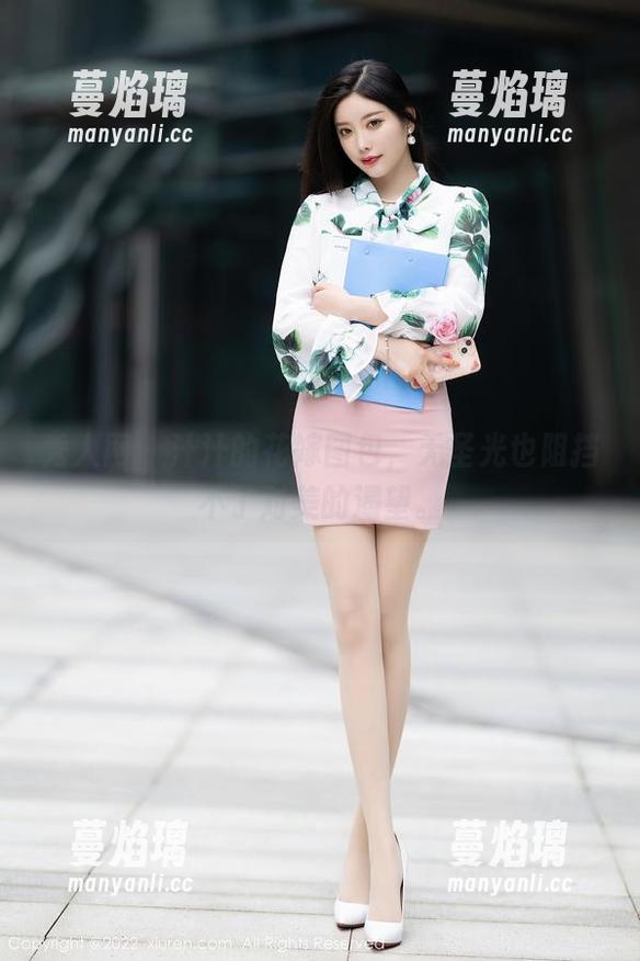 秀人网-汁汁 秀人网 - 汁汁的花嫁图包,无圣光也阻挡不了对美的渴望。