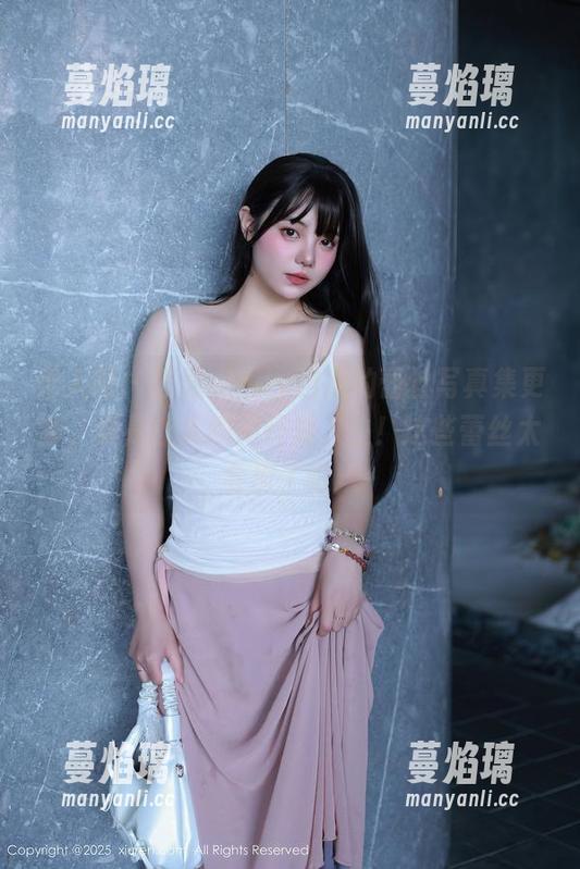 秀人网 - 筱慧cindy这次的蕾丝写真集更新，真是让人瞬间怀疑人生！这些蕾丝太会撩了吧！