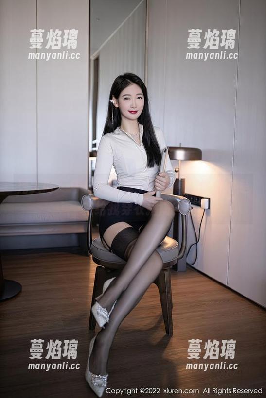 秀人网-谢忱倬 秀人网 - 牛仔裤图集:谢忱倬,你是不是在给我穿衣指南?