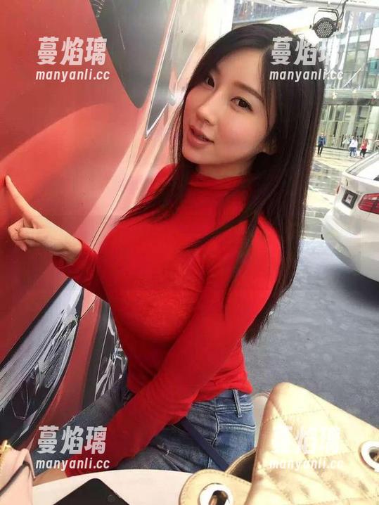 微密圈 - 她的红色全套，紫色哒豚豚真的把我迷住了，哎呀！