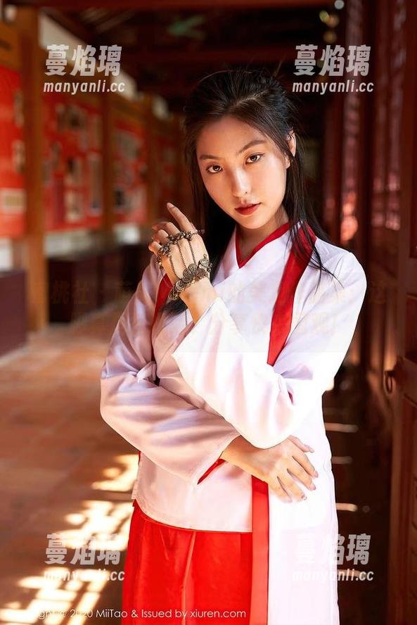 蜜桃社-萌美Moemi 蜜桃社 - 萌美Moemi的美足作品集:这脚真是会说话,分享快来围观!