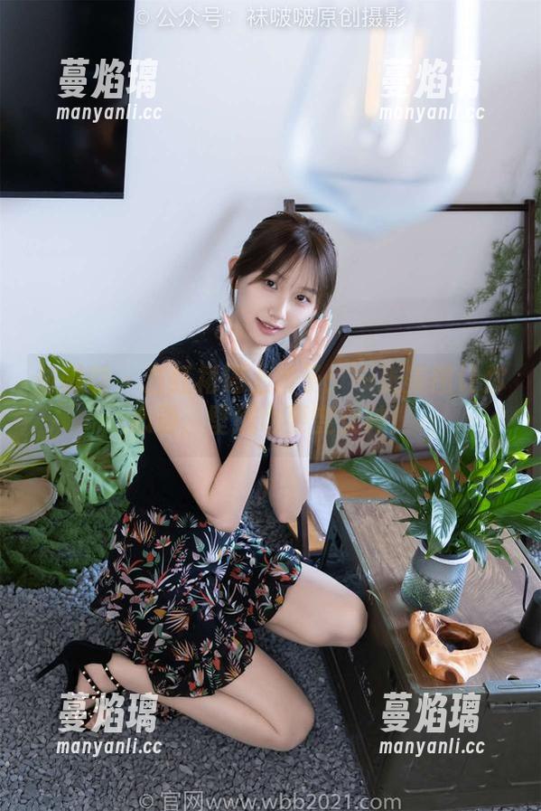 袜啵啵 - 当红裙遇上稚予：一张美图让你心动，壁纸也要变女神！