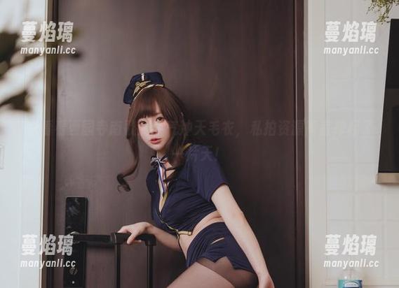 西园寺南歌 来看看西园寺南歌的牛气冲天毛衣,私拍资源简直撑起了一片天!
