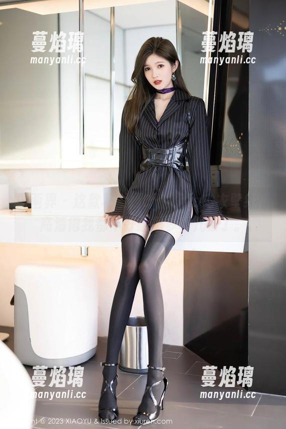 语画界-杨紫嫣Cynthia 语画界 - 这款杨紫嫣Cynthia内衣壁纸,高清得我都不好意思多看几眼了。