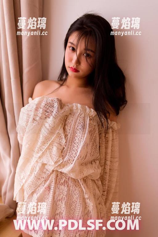 轰趴猫 - 惊！陈雅漫的最新修女写真，原图看了想问‘这是在拍啥？’