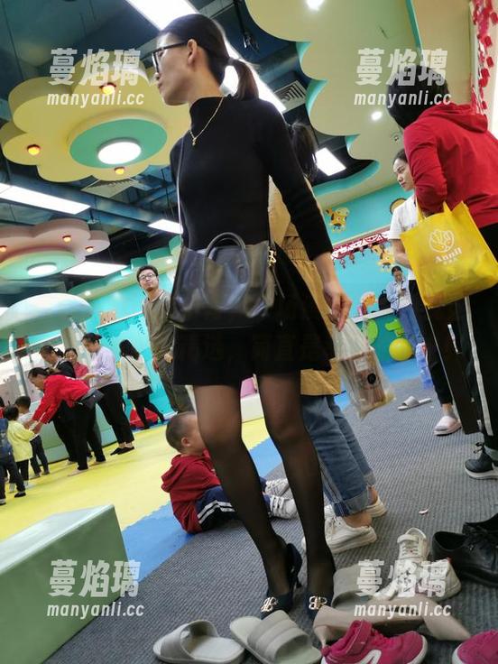 魔镜街拍 - 艾小青，一场漫展引发的视觉轰动——原图精选，简直是幸福的打击！