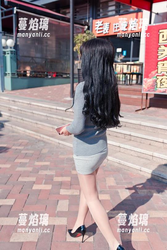 魔镜街拍 超短裙女孩全套:魔镜街拍,仿佛每条街都是T台!