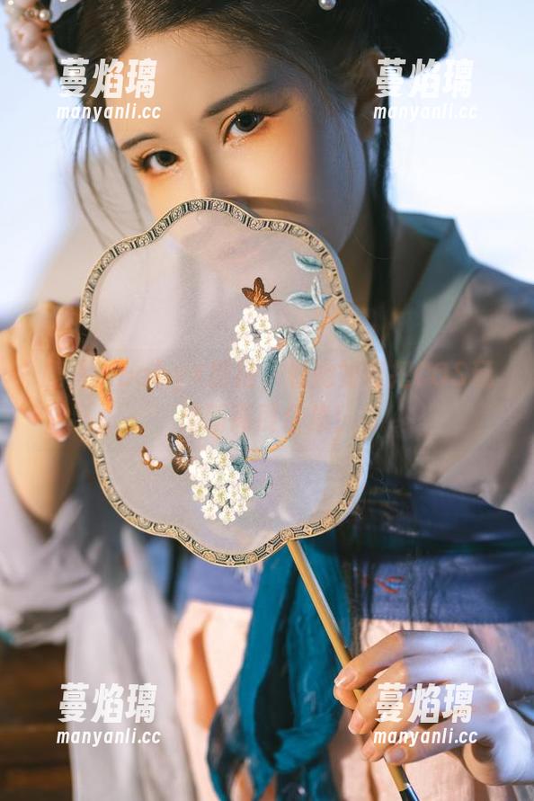鹿八岁baby×旗袍，看她如何把COS玩出新高度合集！